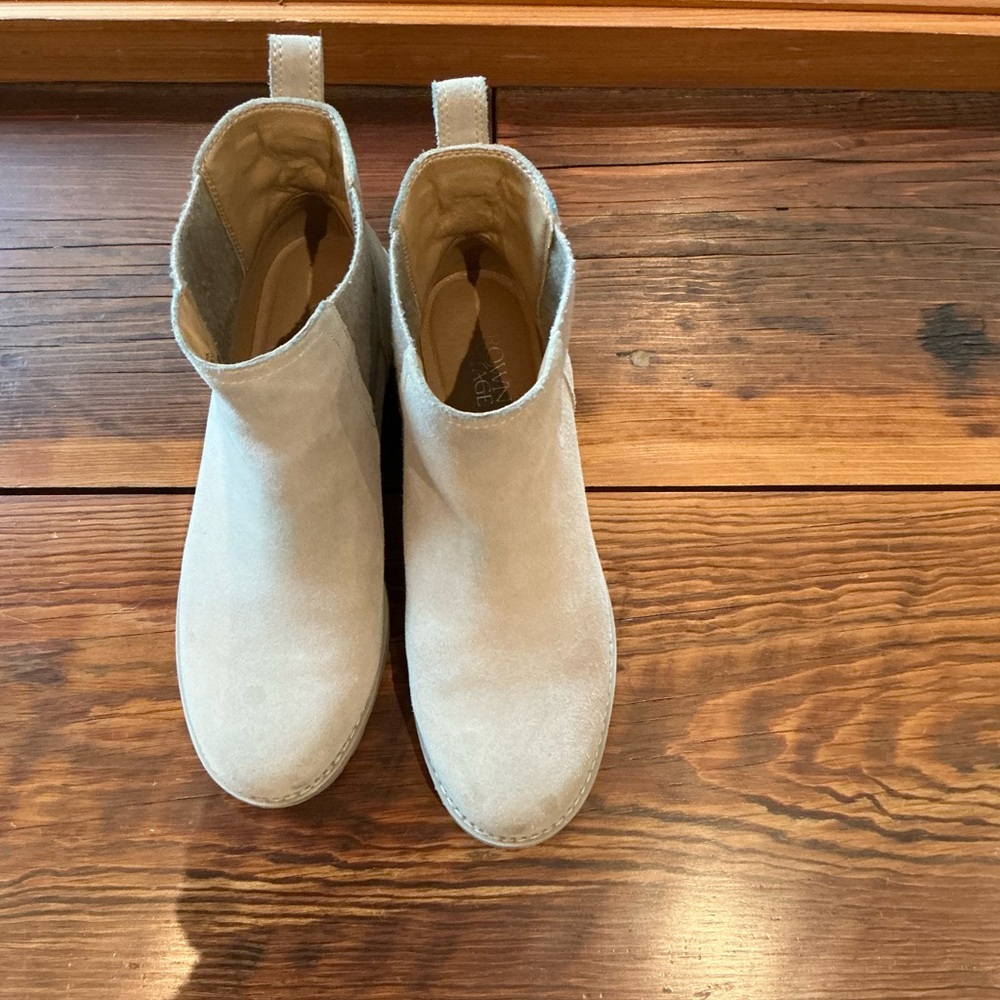 Crown Vintage Cream Ankle Booties